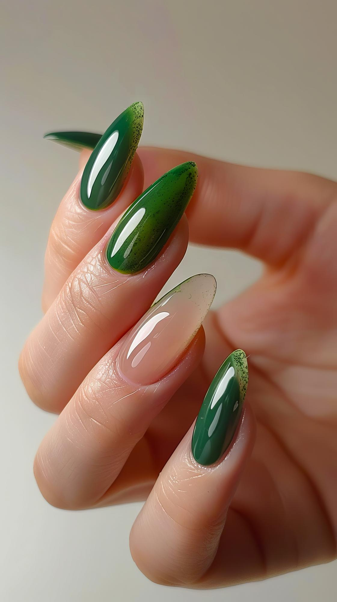176-nail-1-1-verti-cc-green-beige