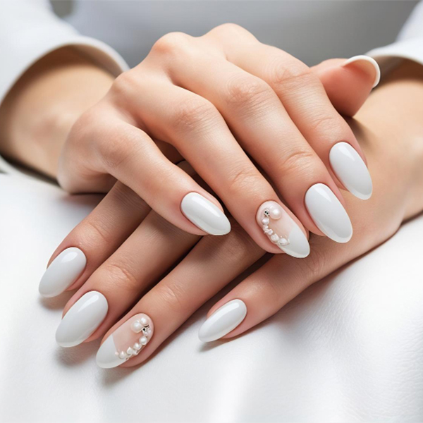 231-nail-1-1-squa-cc-white-beige