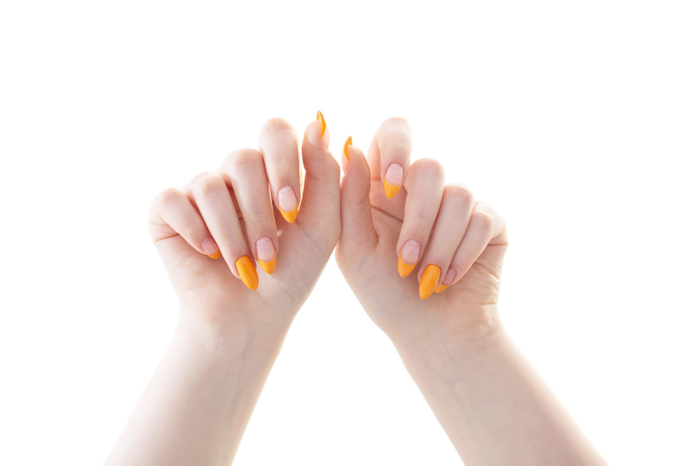 283-nail-1-1-hori-cc-white-orange